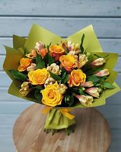 Букет цветов из:  Альстромерии и Розы в Бытошь