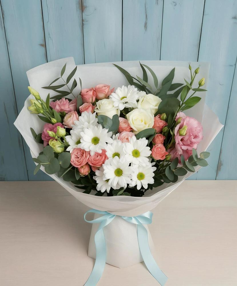 Букет цветов из: Розы, Лизиантусы и Хризантемы в Бытошь
