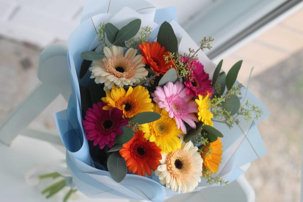 Букет цветов из: Герберы в Бытошь