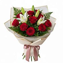 Букет цветов из:  Лилии и Розы в Бытошь