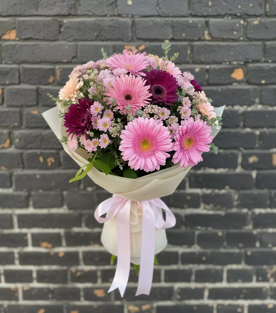 Букет цветов из: Герберы и Хризантемы в Бытошь