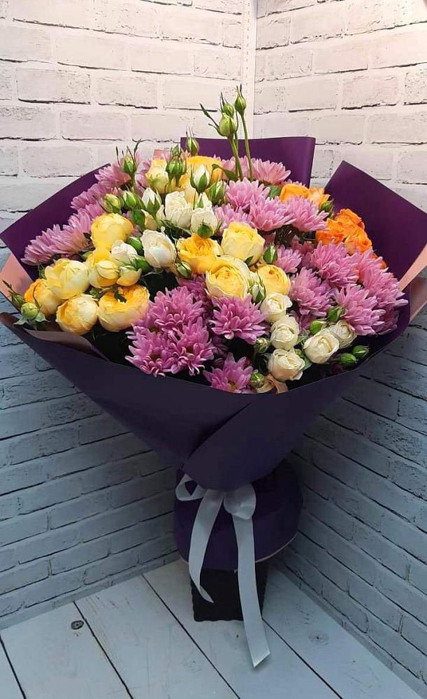 Букет цветов из: Хризантемы и Розы в Бытошь