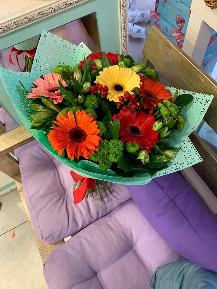 Букет цветов из: Герберы, Хризантемы и Альстромерии в Бытошь