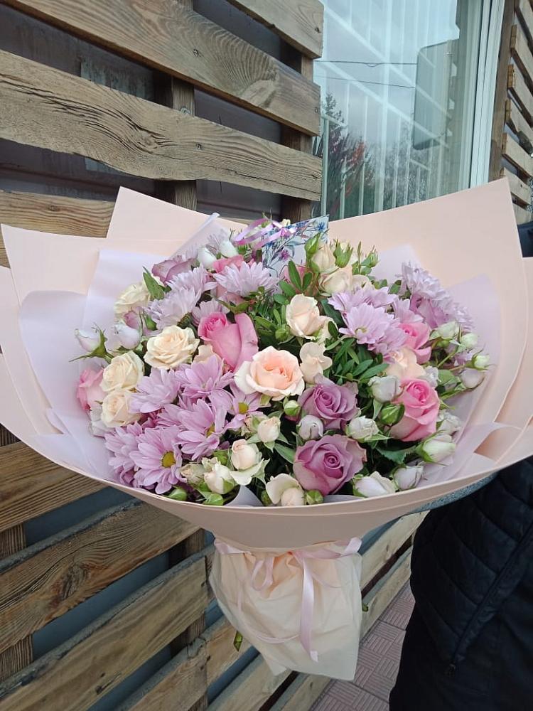 Букет цветов из: Розы и Хризантемы в Бытошь