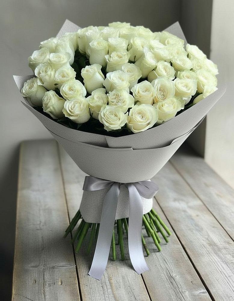 Букет 35 Белых роз в Бытошь
