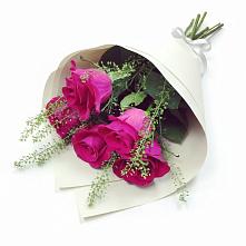 Букет цветов из:  Розы в Бытошь