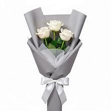 Букет 3 белые розы в Бытошь