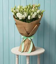 Букет цветов из:  Лизиантусы в Бытошь