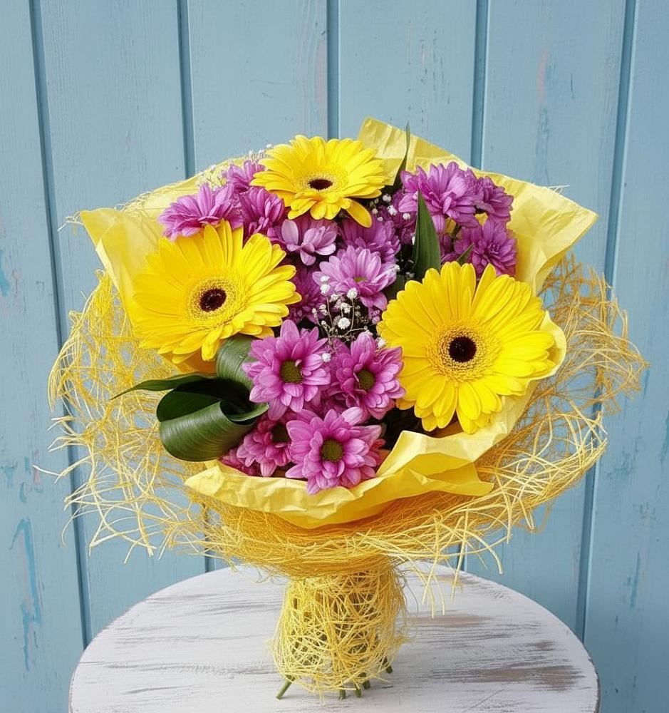 Букет цветов из: Хризантемы и Герберы в Бытошь