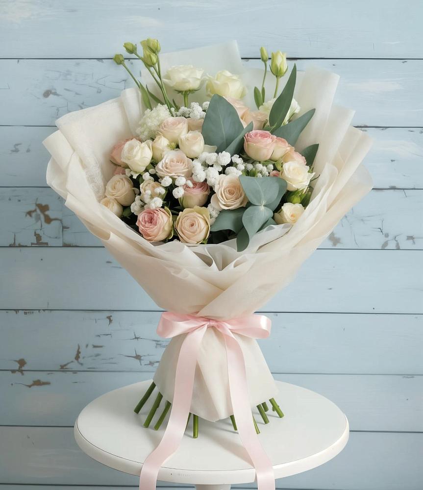 Букет цветов из: Розы и Лизиантусы в Бытошь