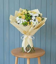 Букет цветов из:  Хризантемы и Розы в Бытошь