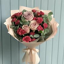 Букет цветов из:  Гвоздики и Розы в Бытошь