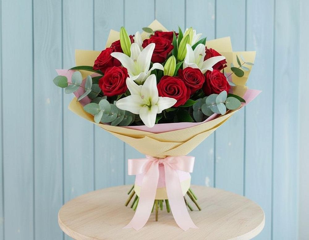 Букет цветов из: Лилии и Розы в Бытошь